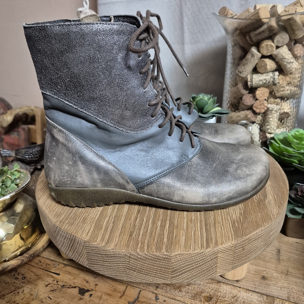 Naot Atopa Women's Size 10 (41) Volcanic Gray/Seal Brown Hash Suede LaceUp Boots - Picture 4 of 16